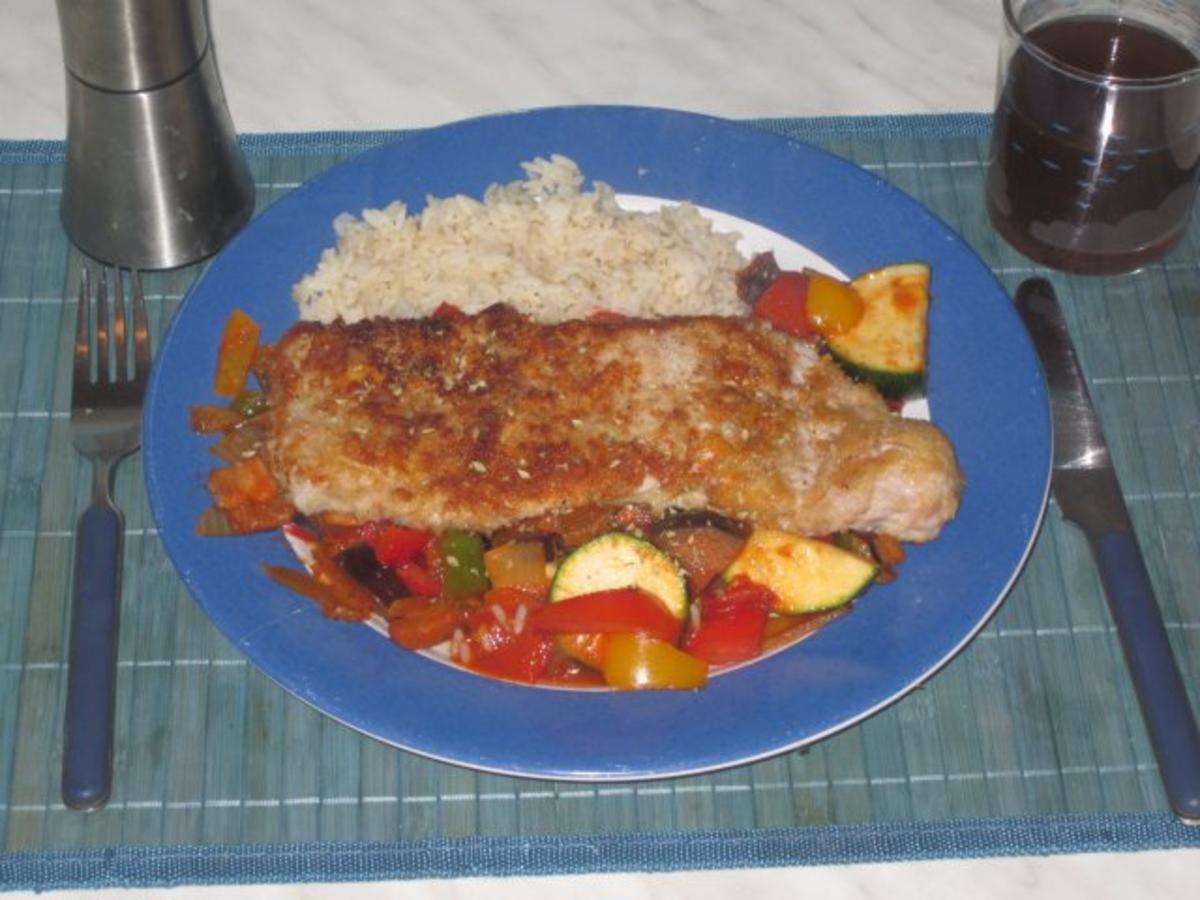 Schwein:Schnitzel mit Pecorinokruste auf Ratatouille-Gemüse - Rezept