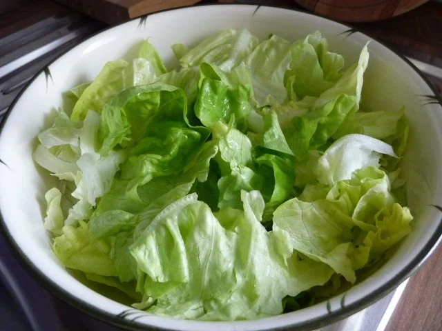 Rezept: Suppen & Eintopf : Maultaschensuppe mit Ei und einen Salat dazu Bild Nr. 7 Suppen & Eintopf : Maultaschensuppe mit Ei und einen Salat dazu - Rezept - Bild Nr. 7