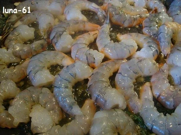 FETTINE DI GRISSINI AI GAMBERONI - Garnelenmousse-Schnitten - Rezept - Bild Nr. 6