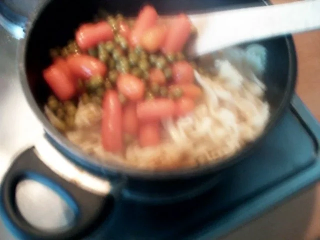 Bunter Schmelzkäsenudeltopf - Rezept - Bild Nr. 5