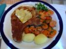 Kotelett mit Möhrengemüse und Kartoffeln - Rezept