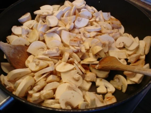 Rezept: Lauch-Geflügel-Suppe Bild Nr. 7 Lauch-Geflügel-Suppe - Rezept - Bild Nr. 7