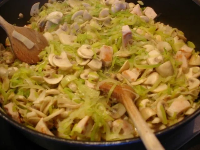 Rezept: Lauch-Geflügel-Suppe Bild Nr. 9 Lauch-Geflügel-Suppe - Rezept - Bild Nr. 9