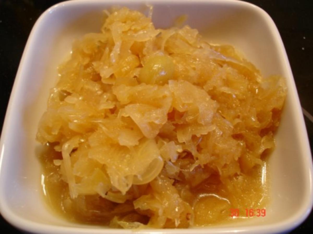 Leberknödel mit Kartoffelbrei und Sauerkraut - Rezept - Bild Nr. 5