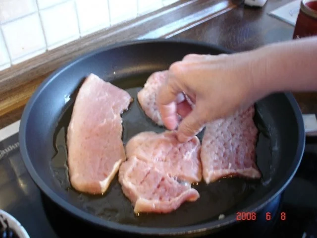 Rezept: Mediterranes Schnitzel mit Olivensauce Bild Nr. 5 Mediterranes Schnitzel mit Olivensauce - Rezept - Bild Nr. 5