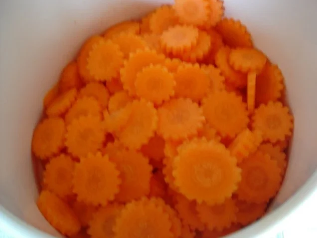 Rezept: Möhrenblütensalat Bild Nr. 3 Möhrenblütensalat - Rezept - Bild Nr. 3