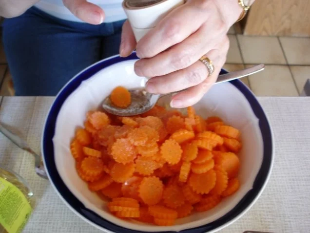 Rezept: Möhrenblütensalat Bild Nr. 5 Möhrenblütensalat - Rezept - Bild Nr. 5