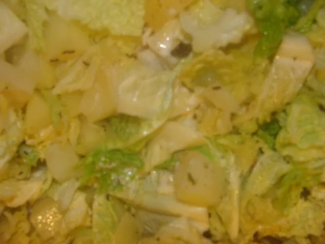 Eintopf : Wirsing- Kartoffeltopf mit Mettenden. - Rezept - Bild Nr. 2