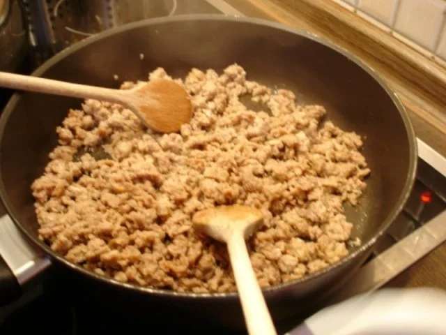 Rezept: Nudeln mit Hackfleischsoße Bild Nr. 4 Nudeln mit Hackfleischsoße - Rezept - Bild Nr. 4