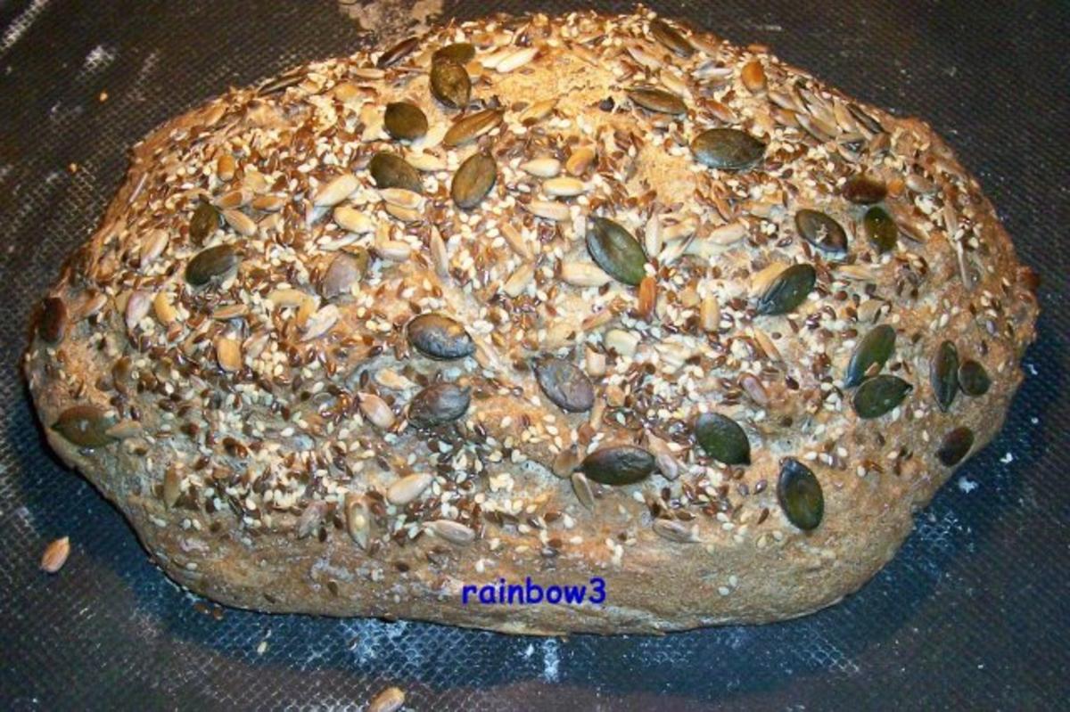 Backen: Dinkel-Körner-Brot (Sauerteig) - Rezept