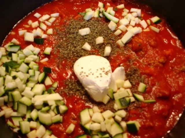 Rezept: Spaghetti mit Rahm-Bolognese Bild Nr. 10 Spaghetti mit Rahm-Bolognese - Rezept - Bild Nr. 10