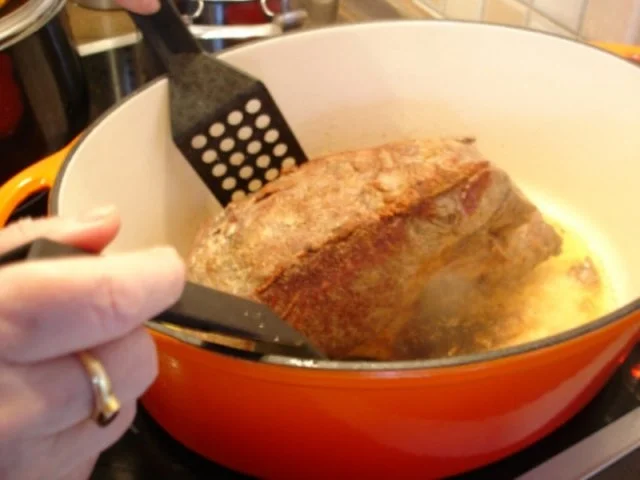 Rezept: Rinderbraten mit Rotkohl und Knödel Bild Nr. 6 Rinderbraten mit Rotkohl und Knödel - Rezept - Bild Nr. 6