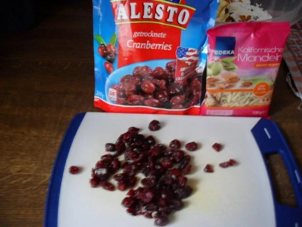 Rezept: Mini-Früchte-Quark-Laibchen für meine Kochfreundin Miss Ellie - zum Naschen Bild Nr. 2 Mini-Früchte-Quark-Laibchen für meine Kochfreundin Miss Ellie - zum Naschen - Rezept - Bild Nr. 2