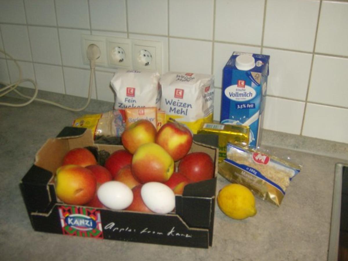 Apfelkuchen mit Rosinen und Mandeln - schnell &amp; einfach - von moniundpeter