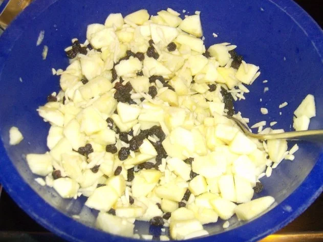 Rezept: Apfelkuchen mit Rosinen und Mandeln Bild Nr. 5 Apfelkuchen mit Rosinen und Mandeln - Rezept - Bild Nr. 5