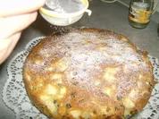 Apfelkuchen mit Rosinen und Mandeln - Rezept