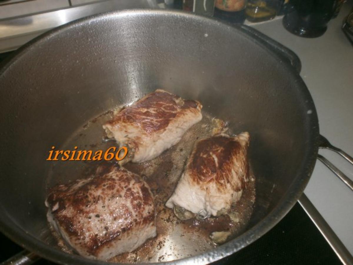 Kalbsrouladen mit pikanter Füllung - einfach - 96 kcal/100g