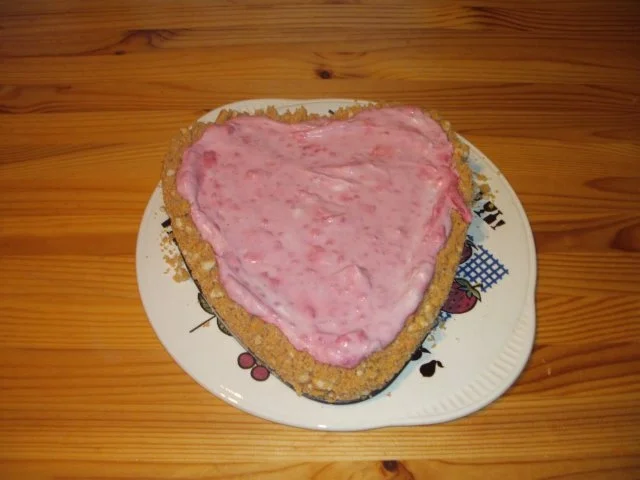 backen / Kuchen: Geburtstagstorte mit Himbeeren und Erdbeeren - Rezept - Bild Nr. 2