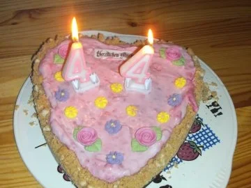 backen / Kuchen: Geburtstagstorte mit Himbeeren und Erdbeeren - Rezept - Bild Nr. 3