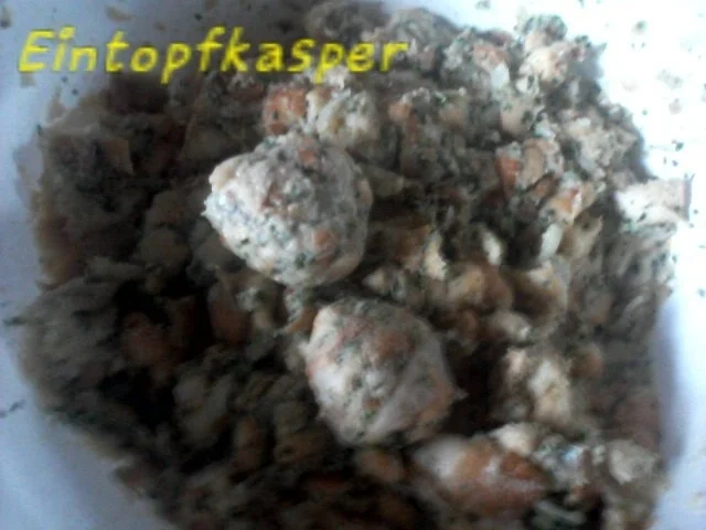 Rezept: Selbstgemachte Semmelknödel a`la Jörg Bild Nr. 2 Selbstgemachte Semmelknödel a`la Jörg - Rezept - Bild Nr. 2