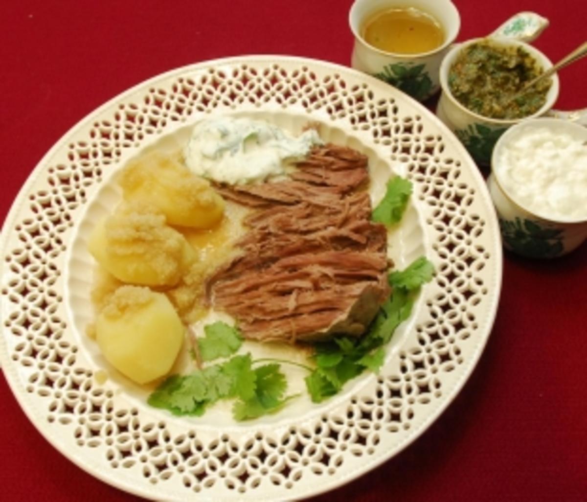 Tafelspitz mit drei Soßen und gelben Heidekartoffeln (Barbara Herzsprung) - Rezept