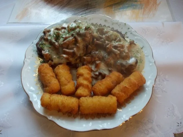 RINDERFILET-STEAK mit SCHALOTTEN-PFIFFERLING-RAHMSAUSE - Rezept - Bild Nr. 5