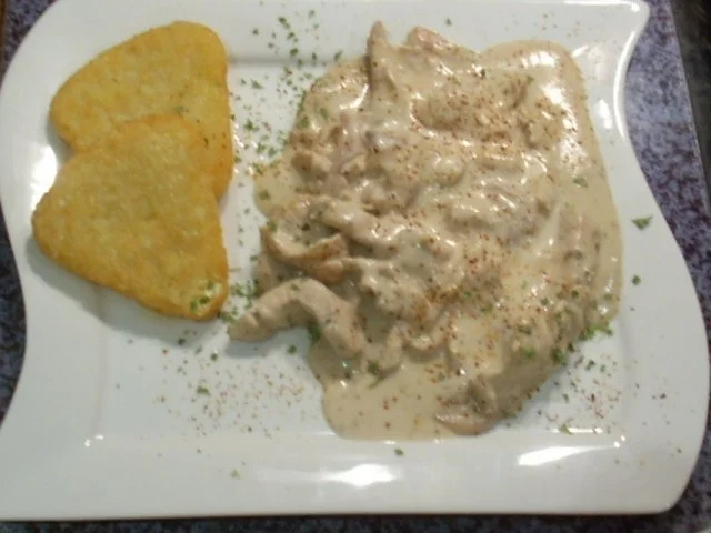 Rezept: Kalbsgeschnetzeltes an cremiger Sherry-Senfsauce Bild Nr. 2 Kalbsgeschnetzeltes an cremiger Sherry-Senfsauce - Rezept - Bild Nr. 2