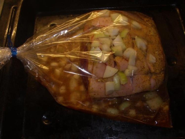 Wunderschone Schweinerollbraten Im Bratschlauch Bild