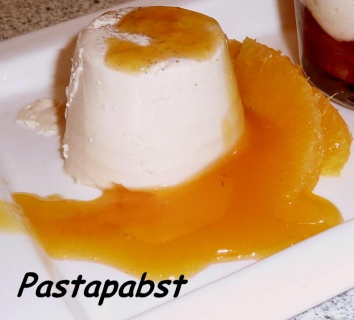 Bilder für Lebkuchen Panna Cotta mit scharfer Orangensauce - Rezept