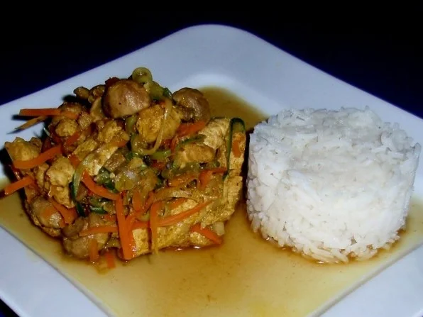 Rezept: Hähnchenbruststreifen mit Basmatireis Hähnchenbruststreifen mit Basmatireis - Rezept