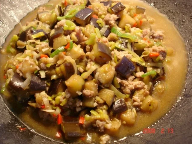 Rezept: Würzige Auberginen mit Schweinehack Bild Nr. 4 Würzige Auberginen mit Schweinehack - Rezept - Bild Nr. 4