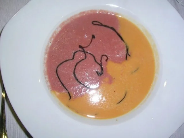 Rezept: Zweierlei Cremesuppe von der Süßkartoffel und Roter Beete Bild Nr. 2 Zweierlei Cremesuppe von der Süßkartoffel und Roter Beete - Rezept - Bild Nr. 2