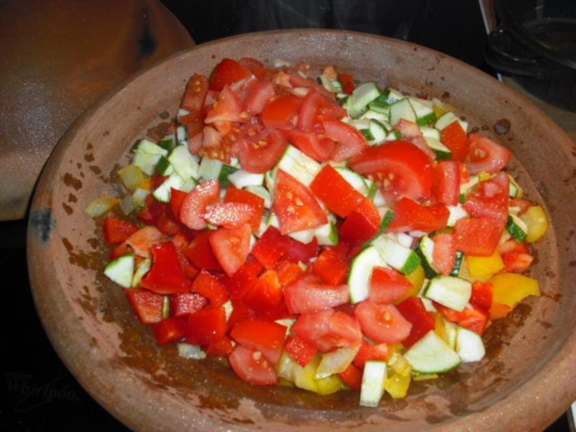 Hähnchen-Gemüse-Tajine - Rezept mit Bild - kochbar.de