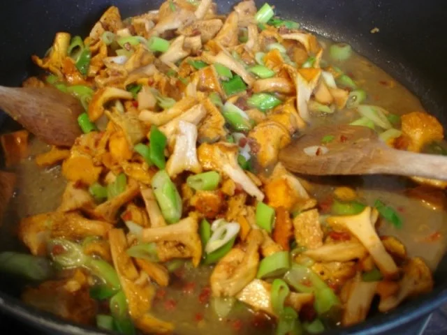 Rezept: Spaghetti mit Pfifferlingen Bild Nr. 9 Spaghetti mit Pfifferlingen - Rezept - Bild Nr. 9