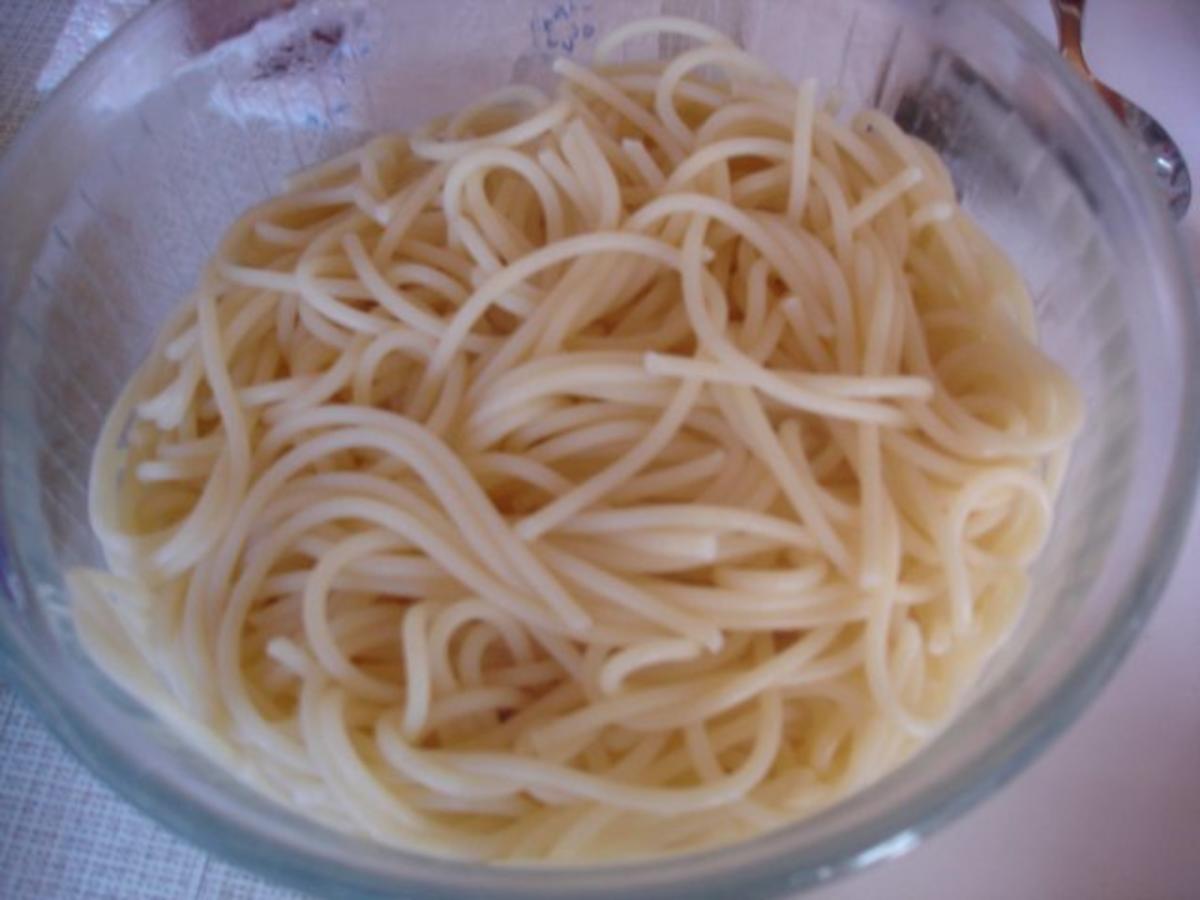 Spaghetti mit Pesto - Rezept - Bild Nr. 4