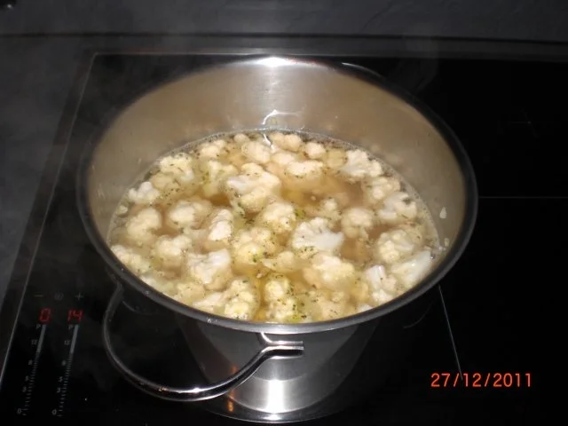 Rezept: Blumenkohlsuppe Bild Nr. 4 Blumenkohlsuppe - Rezept - Bild Nr. 4