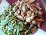 grüne Nudeln mit Geschnetzeltem - Rezept