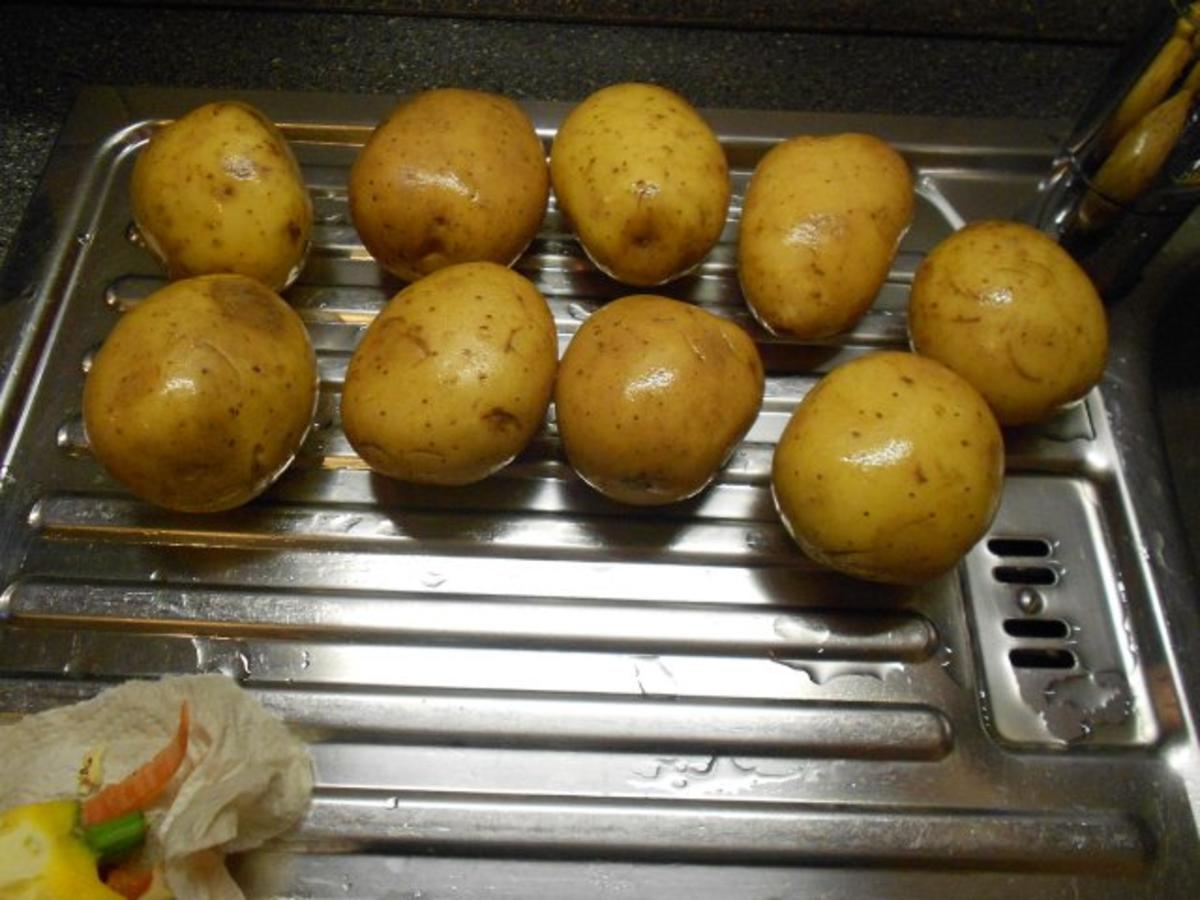 Folienkartoffeln aus dem Backofen, mit Knoblauch und Salz - Rezept - Bild Nr. 3