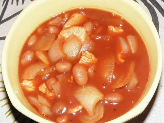 Chilibohnen-Putensteak-Zwiebel-Topf - Rezept