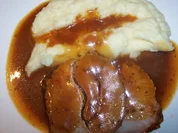 Schweinerollbraten an Kartoffelselleriepüree - Rezept