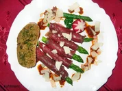 Rezept: Carpaccio mit grรผnem Spargel Carpaccio mit grรผnem Spargel - Rezept