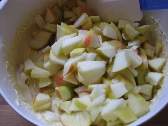 Rezept: Apfelkuchen Marzipankuchen Dessertkuchen a la Vroni Bild Nr. 4 Apfelkuchen Marzipankuchen Dessertkuchen a la Vroni - Rezept - Bild Nr. 4