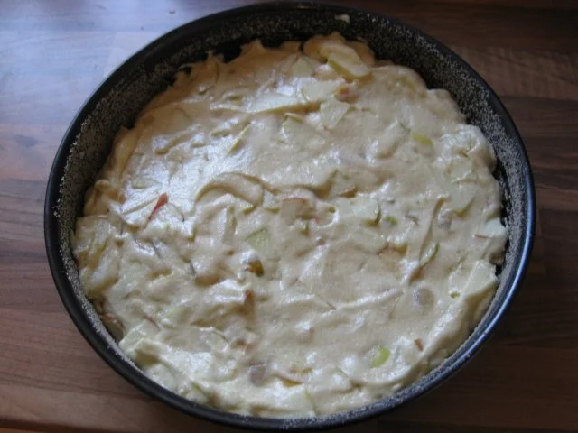 Rezept: Apfelkuchen Marzipankuchen Dessertkuchen a la Vroni Bild Nr. 6 Apfelkuchen Marzipankuchen Dessertkuchen a la Vroni - Rezept - Bild Nr. 6