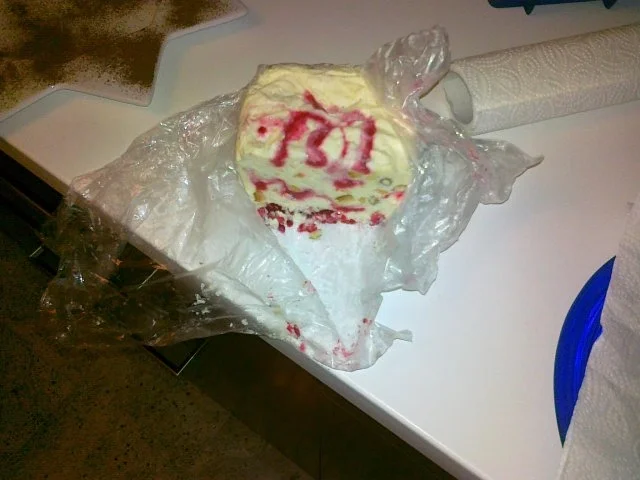 Rezept: Himbeer- Vanille Parfait mit Winterlicher Sahne Bild Nr. 3 Himbeer- Vanille Parfait mit Winterlicher Sahne - Rezept - Bild Nr. 3