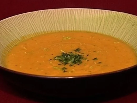 Rezept: Hawaiianische Kokos-Ingwer-Karottensuppe (Judith Hoersch) Hawaiianische Kokos-Ingwer-Karottensuppe (Judith Hoersch) - Rezept