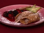 Cannoli Siciliana gefüllt auf Himbeerbett (Judith Hoersch) - Rezept