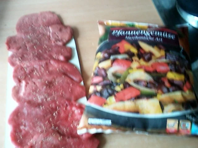 Rezept: Pfeffer-Rindersteak mit Mexikanischem Pfannengemüse und Gnoccis Bild Nr. 2 Pfeffer-Rindersteak mit Mexikanischem Pfannengemüse und Gnoccis - Rezept - Bild Nr. 2