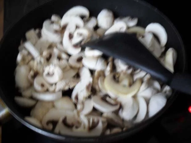 Kalbsragout mit Champignons - für`s Lachfröschle - Rezept - Bild Nr. 6