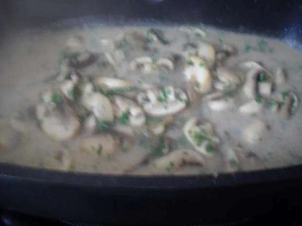 Kalbsragout mit Champignons - für`s Lachfröschle - Rezept - Bild Nr. 8