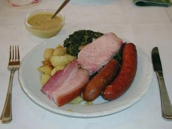 Rezept: Grünkohl mit Leberkäse Grünkohl mit Leberkäse - Rezept